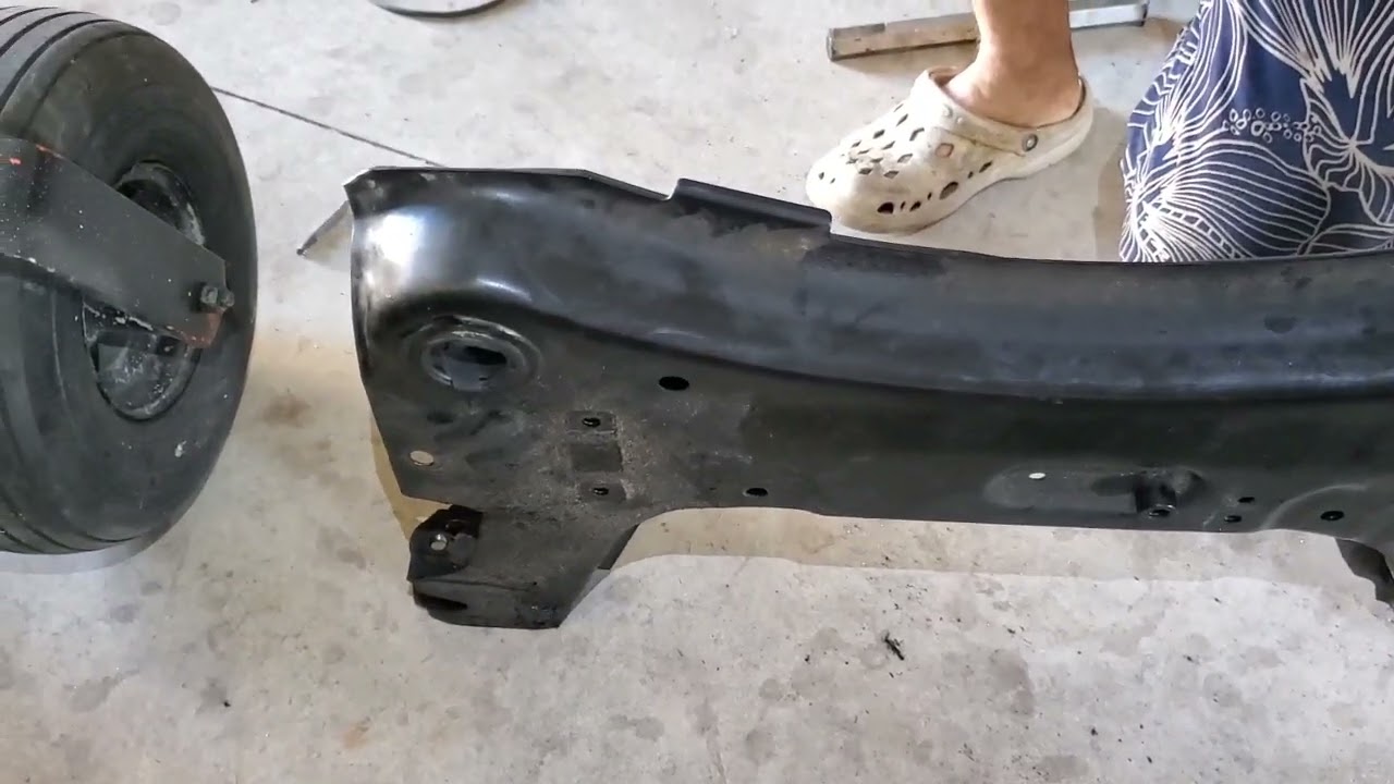 How to replace subframe mounts, bushings on Nissan Cube 2009
