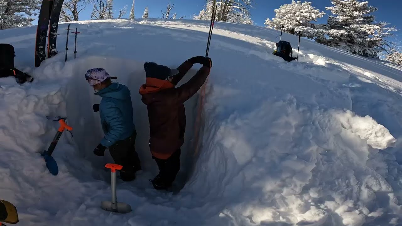 Splitboard Mission to Peak 10420 | Burton Straight Chuter 162 | Utah