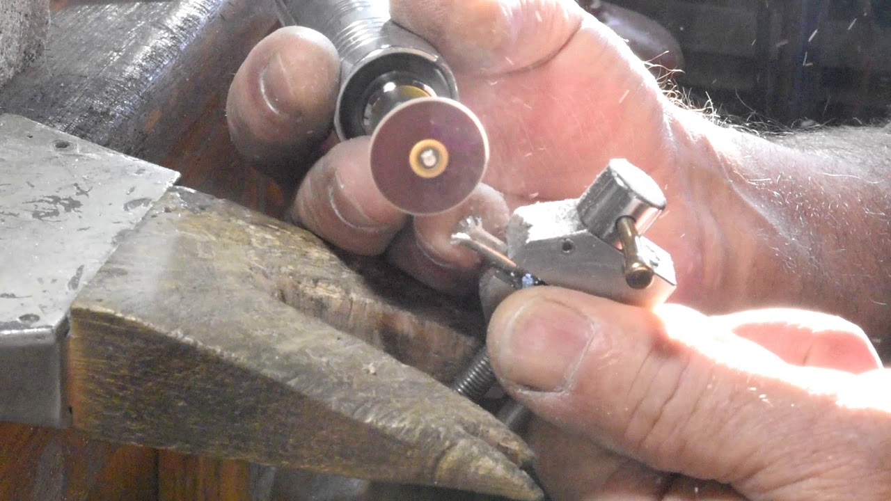 Making A Prong Setting From Round Wire