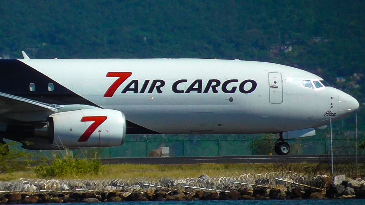 23 Minutes of Great Plane Spotting at Kingston Norman Manley Int'l Airport