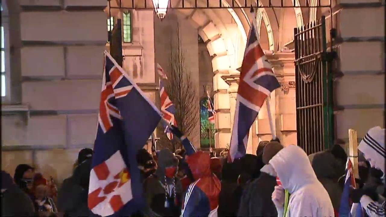 Violence in Belfast after Union flag decision