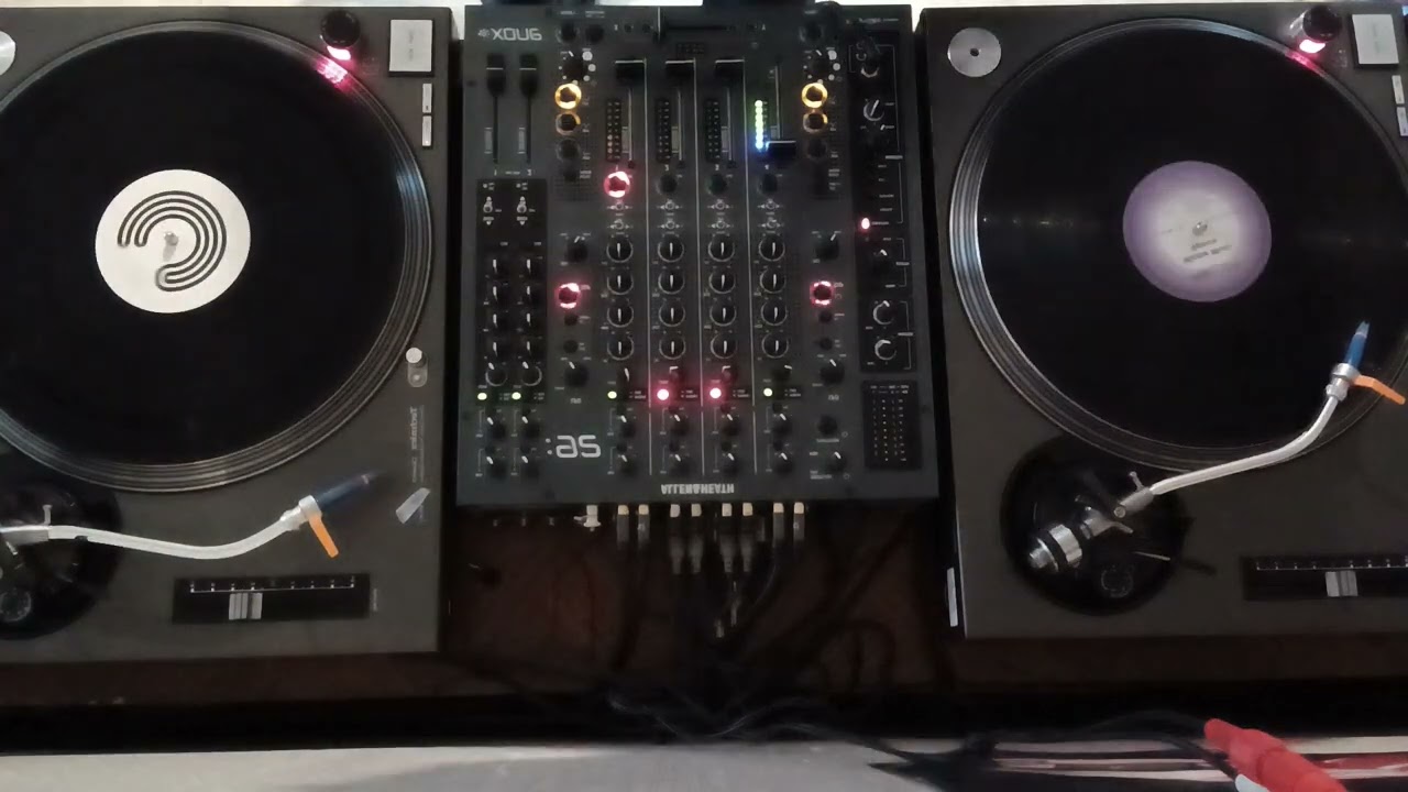 Daft Punk ,Stardust....Pharell Williams  vinyl dj set