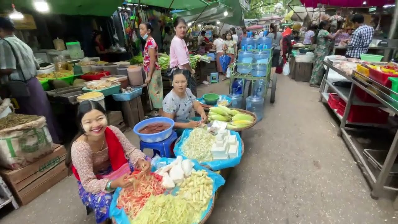 🇲🇲 A Lively Street Market Life of MYANMAR People in YANGON