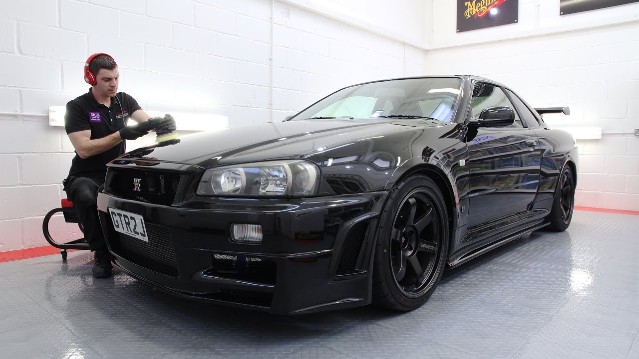 NISSAN SKYLINE R34 GTR DETAILING