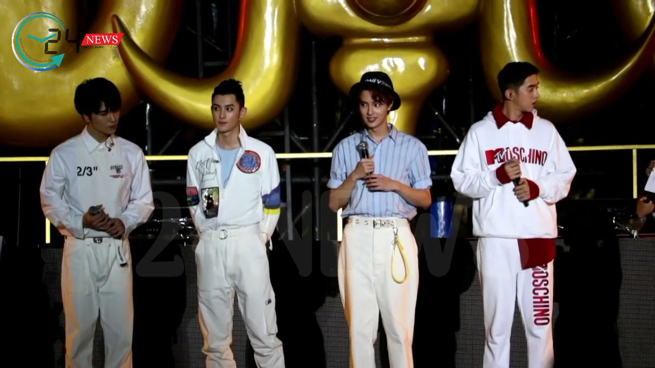 181110 มินิคอนเสิร์ตจาก F4 ในงาน 