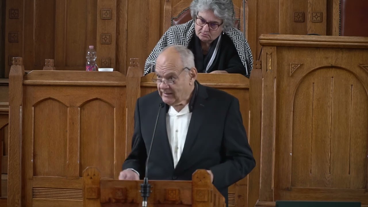 Prof. Dr. Tóth Mihály - Néhány emlék és tapasztalat a gazdasági büntetőjog útvesztőiből
