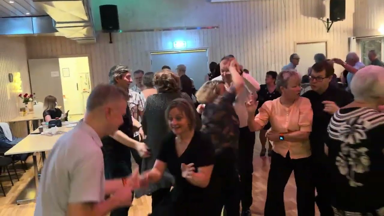 All Shook Up m Stubbad’n på Lørdagsfest på Leirsund tirsdagsdansen 24 1 20262 Dansnytt Bjørn Weiby