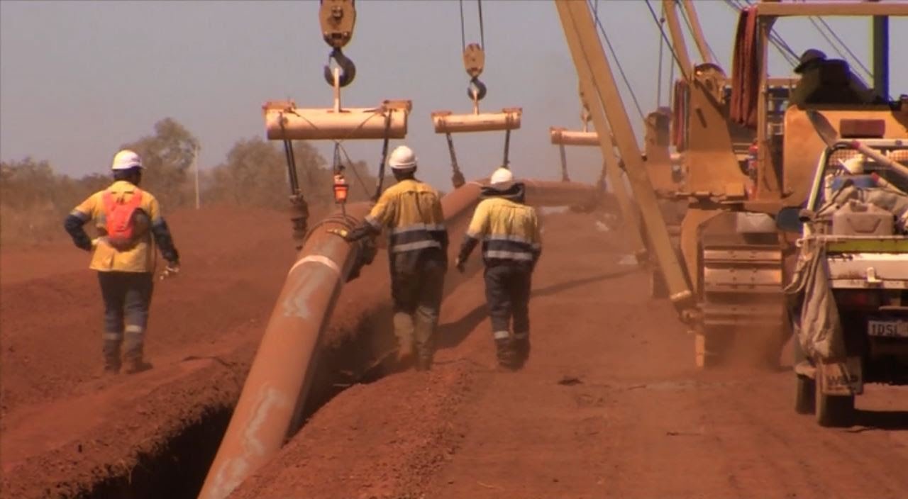 Fortescue River Gas Pipeline construction