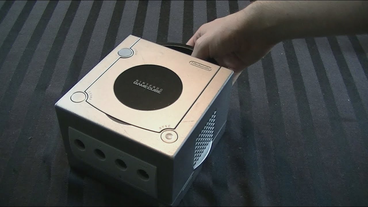 Gamerade - PROPERLY Cleaning & Restoring a GameCube - Adam Koralik