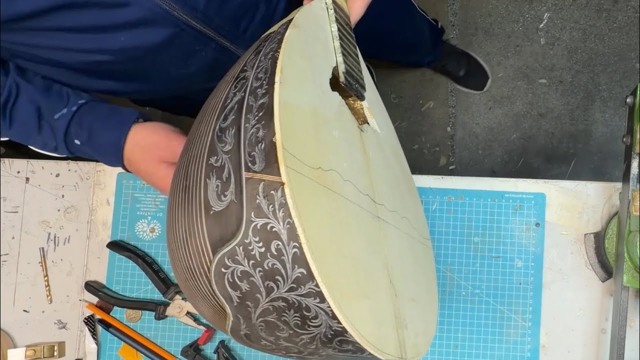 ΕΠΙΔΙΟΡΘΩΣΗ ΜΠΟΥΖΟΥΚΙΟΥ 50 ΕΤΩΝ Nr. 12 - Repairing a 50 year old bouzouki - No.12