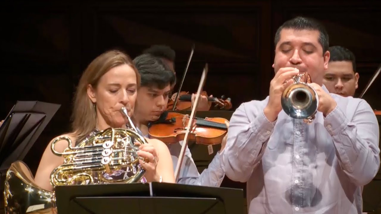 Pacho Flores & Sarah Willis play Piazzolla´s Revirado in Caracas