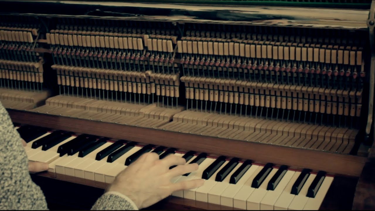 Oskar Schuster - Singur (Live Piano Solo)