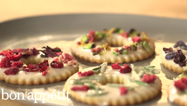 How to Make Lavender Shortbread, the Loveliest Holiday Dessert