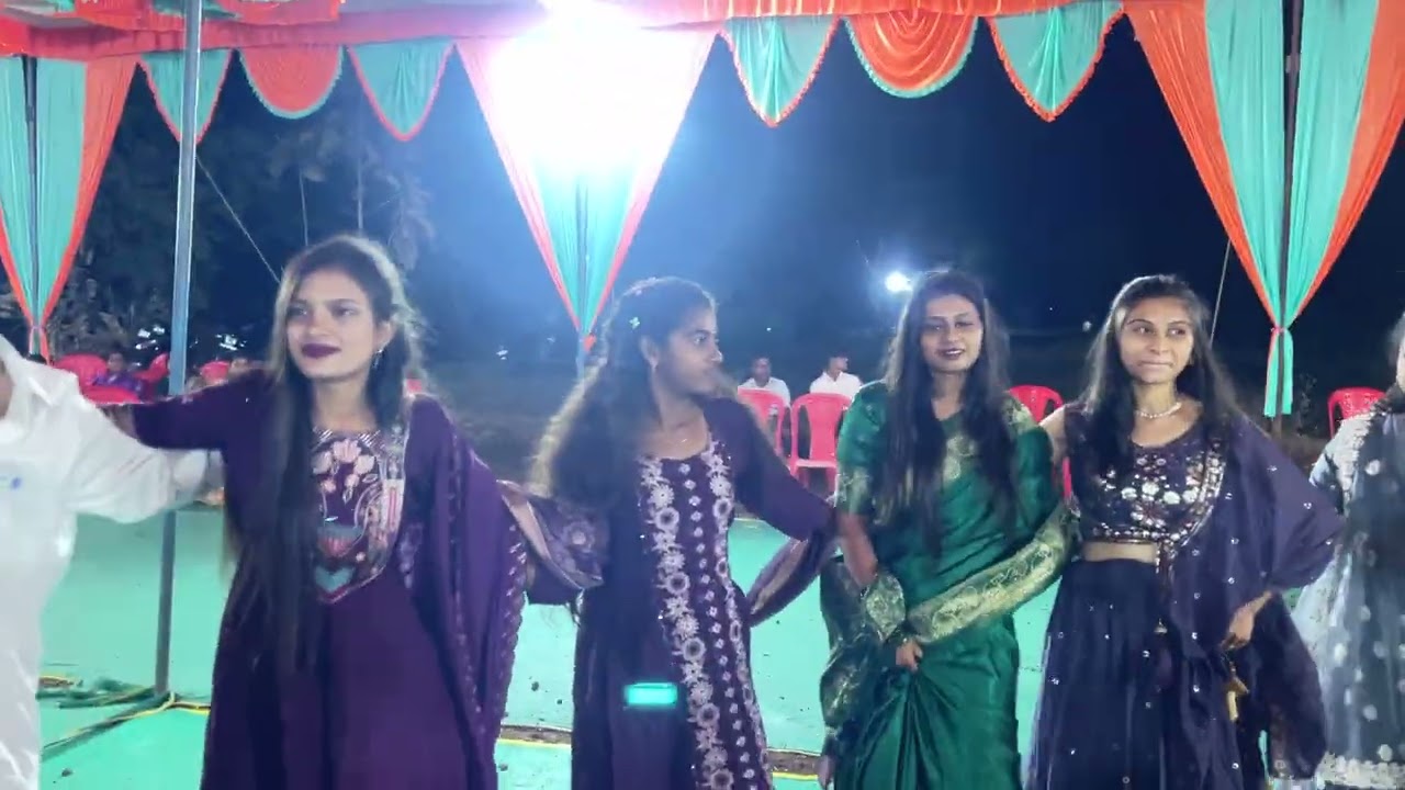 Pakhri gav me उचो नीचो रे बेन तारा मांडवो 