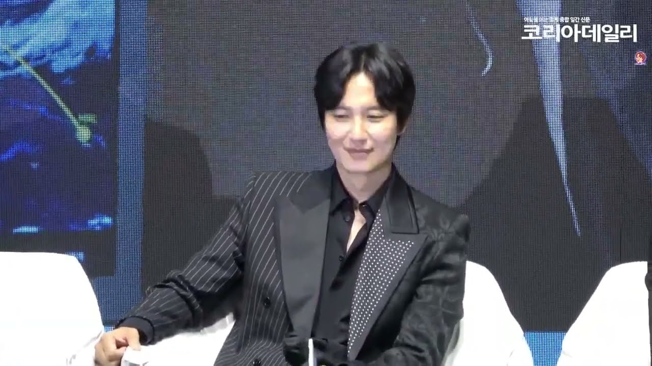 (SUB INDONESIA) PRESS CONFERENCE EMERGENCY DECLARATION - KIM NAM GIL PART ONLY