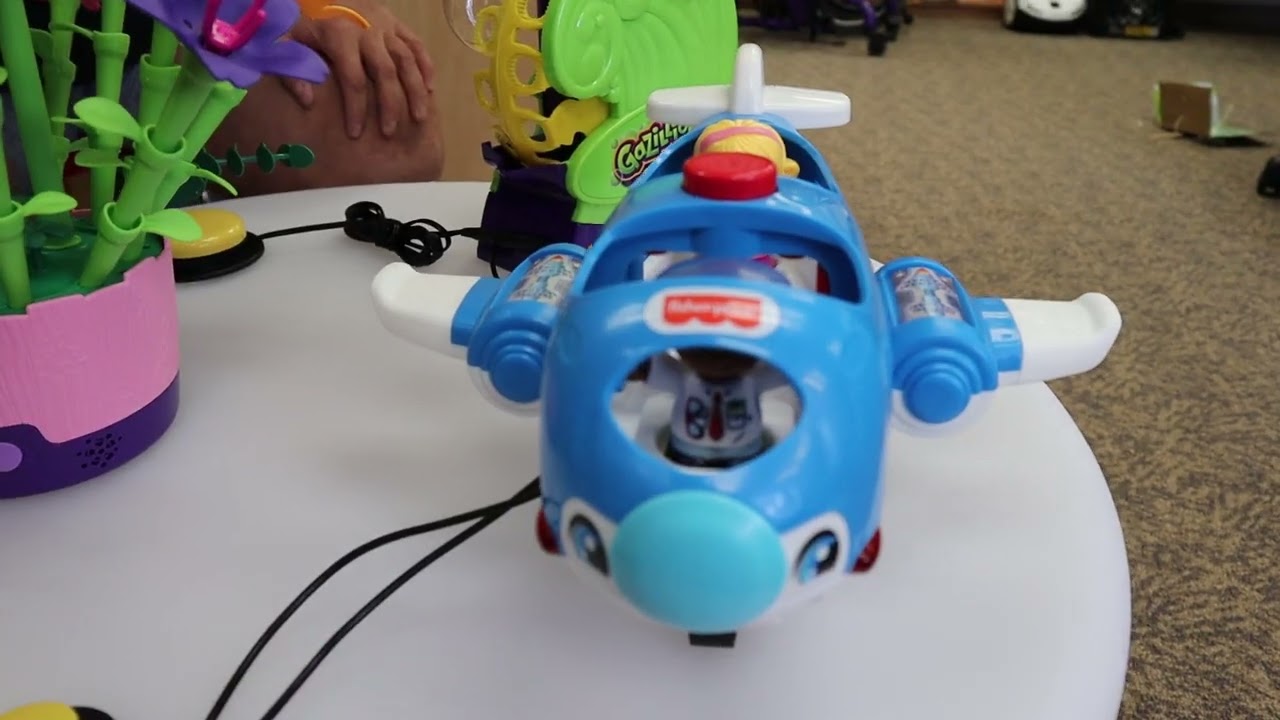 Santa in September, Part 2: New Switch-adapted Toys at MonTECH!