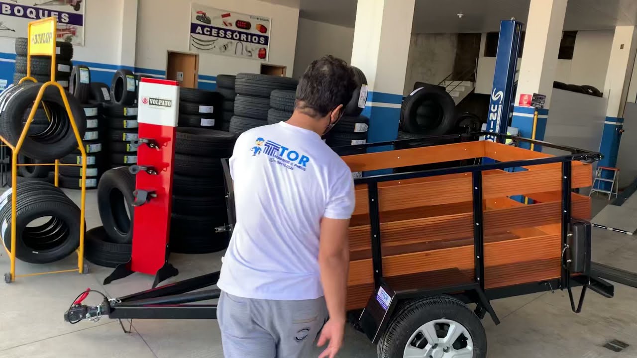 REBOQUE CARRETINHA FAZENDINHA  medindo 200x120x Alta qualidade