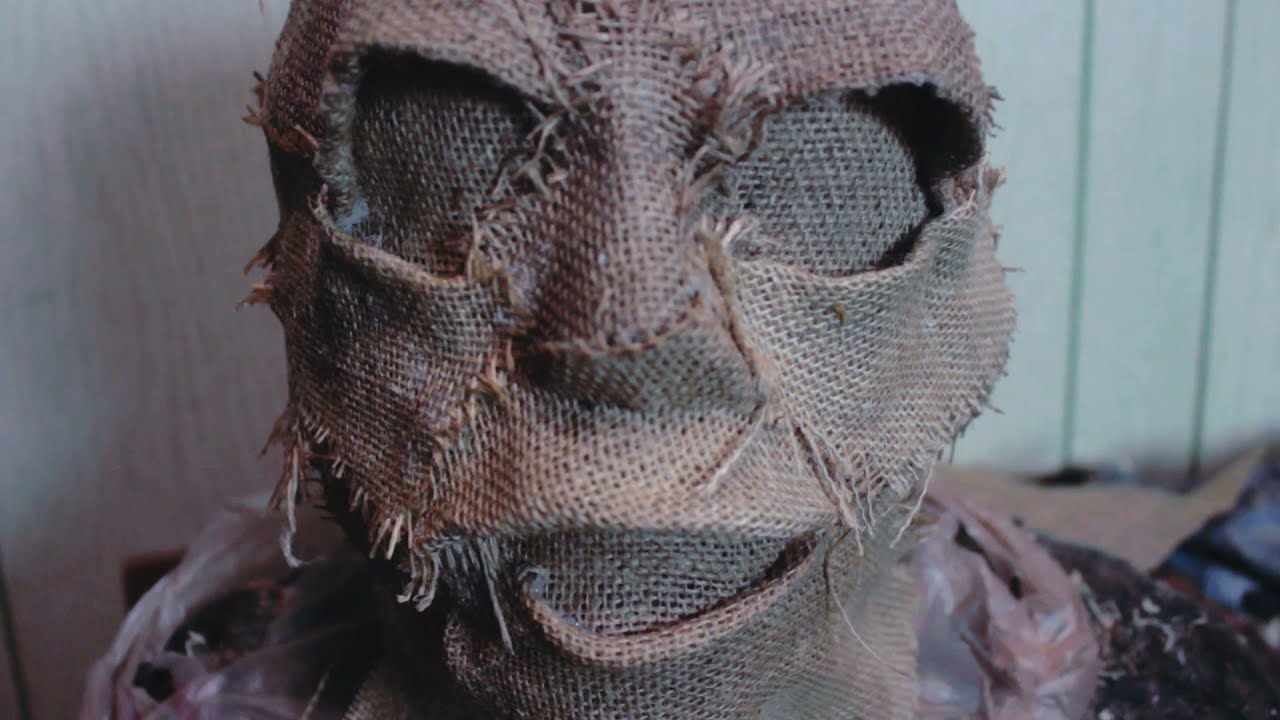 DIY All Burlap Scarecrow Mask -  No Latex