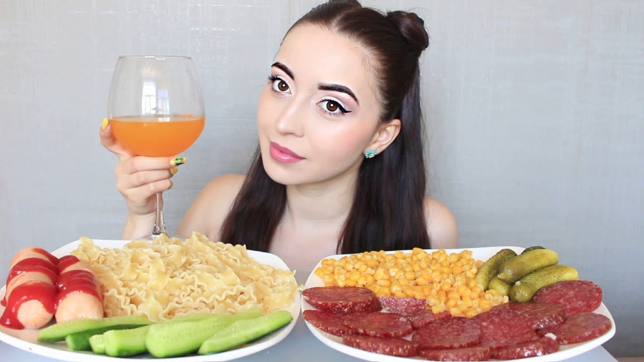 ВСЕ САМОЕ ВКУСНОЕ / MUKBANG / Ayka Emilly