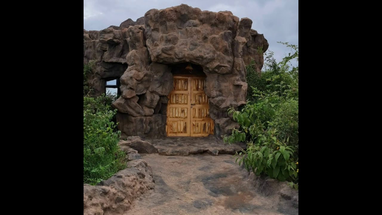 LUSOI RESORT/  NYERI GETAWAY/   CAVE HOUSE