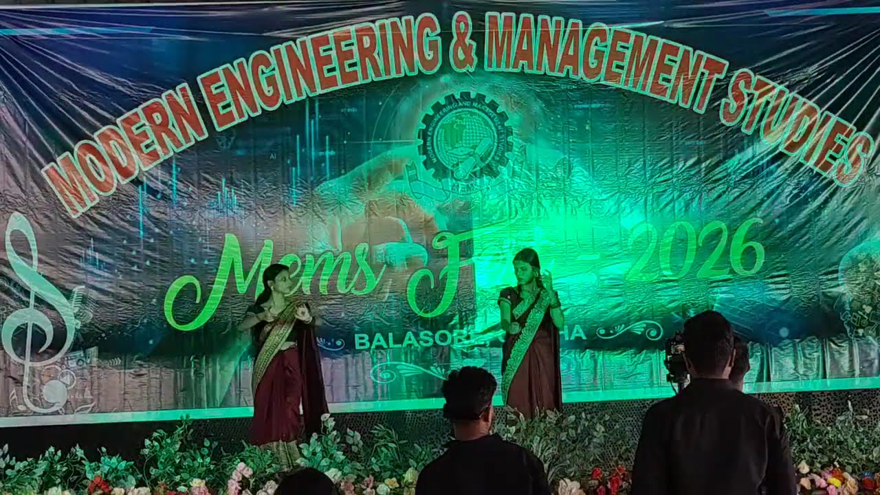Girls Duo Performance 🔥 | Modern Engineering & Management Studies College Function 2026