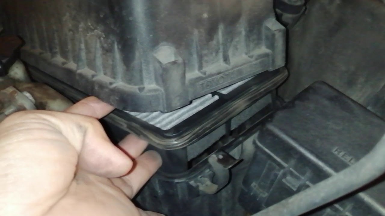 Cambiar filtro de aire de motor en RAV4 1996, 1997, 1998, 1999, 2000