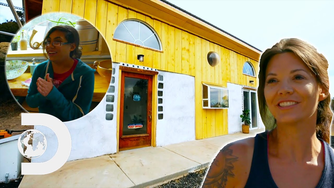 Woman Builds Daughter A Straw Bale House For $10,000 | Building Off The Grid