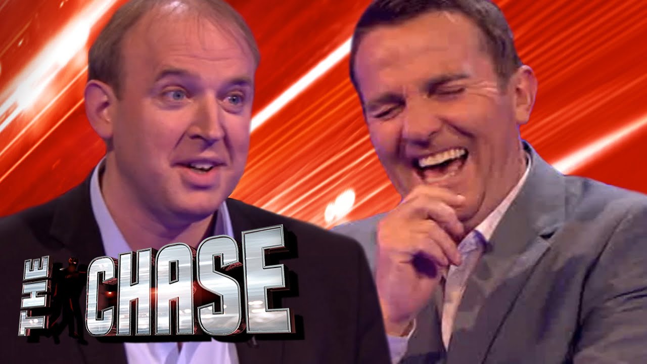 The Celebrity Chase - Tim Vine Cracks Bradley Up!