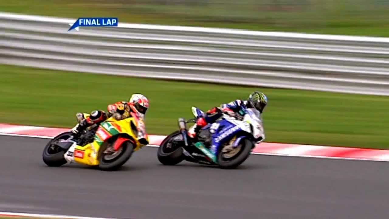 British Superbike 2011 Last Lap - Tommy Hill vs. John Hopkins (+ Post Race Interview)