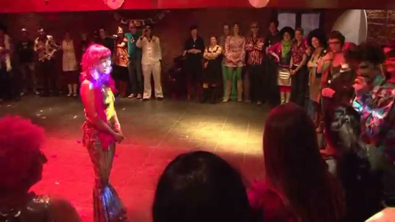 huwelijksaanzoek Flashmob Lander en Sofie