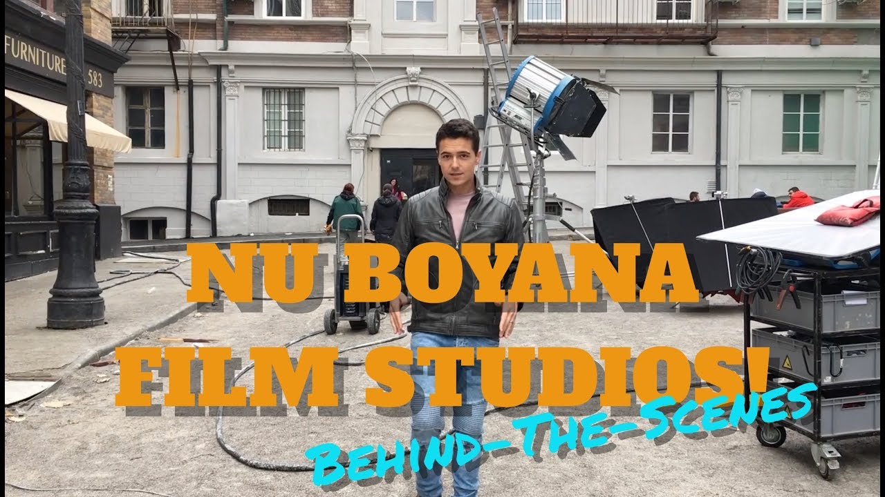 EXTRA: Movie Studio Tour!