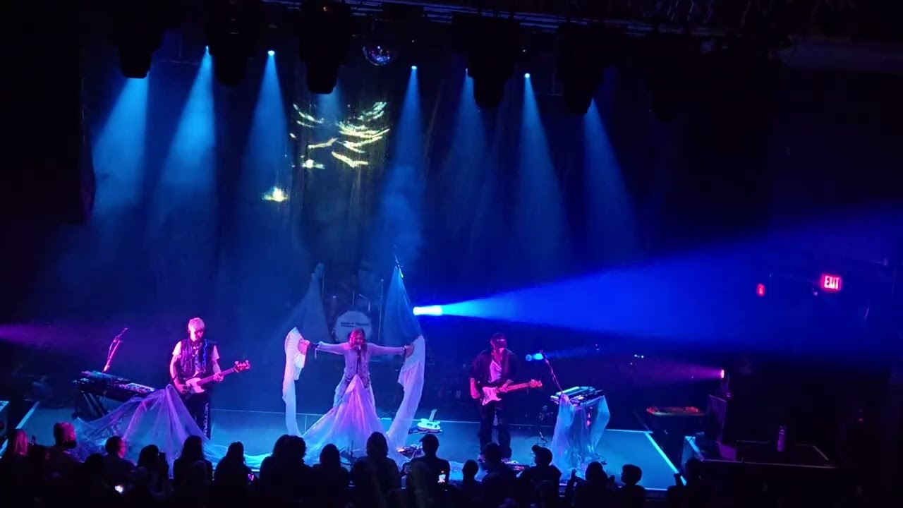 Night Tapes live at the 930 Club DC 