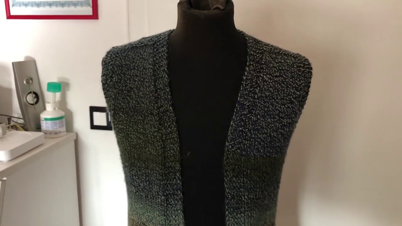 Smanicato Malaga, unisex. Collaborazione con hobbii yarns