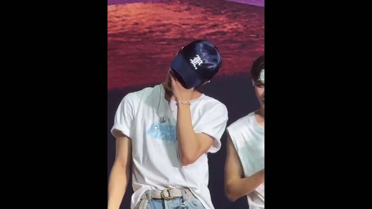 wonbin is crying during his ment 🥺 #riize #wonbin