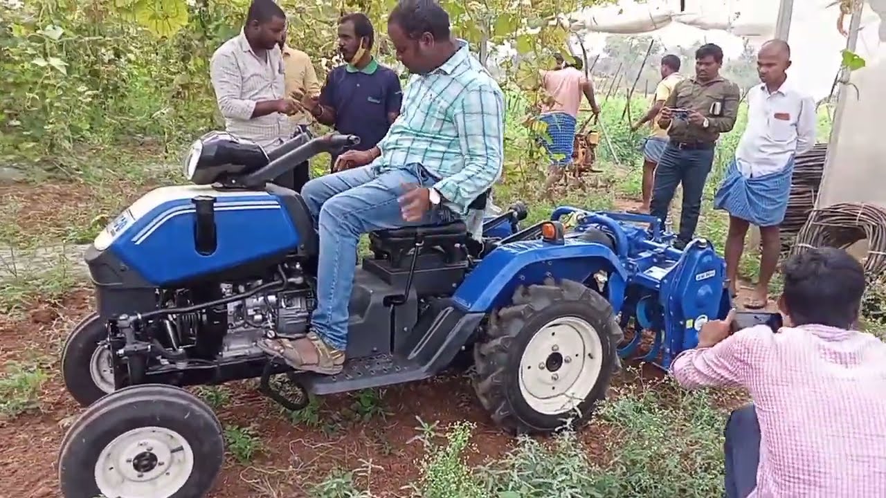 12Hp swaraj code mini tractor || seat and driving power weeder