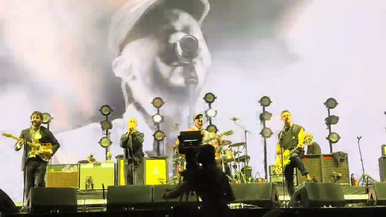 Jamie T - Sticks ‘N’ Stones (Live at All Points East Festival feat. The Maccabees 24/08/2025)
