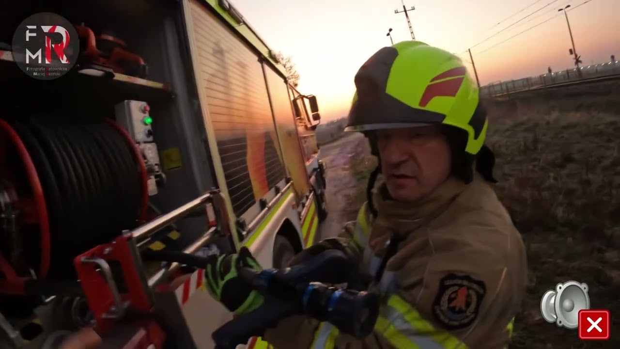 Pożar traw przy torach PKP w Ołtarzewie