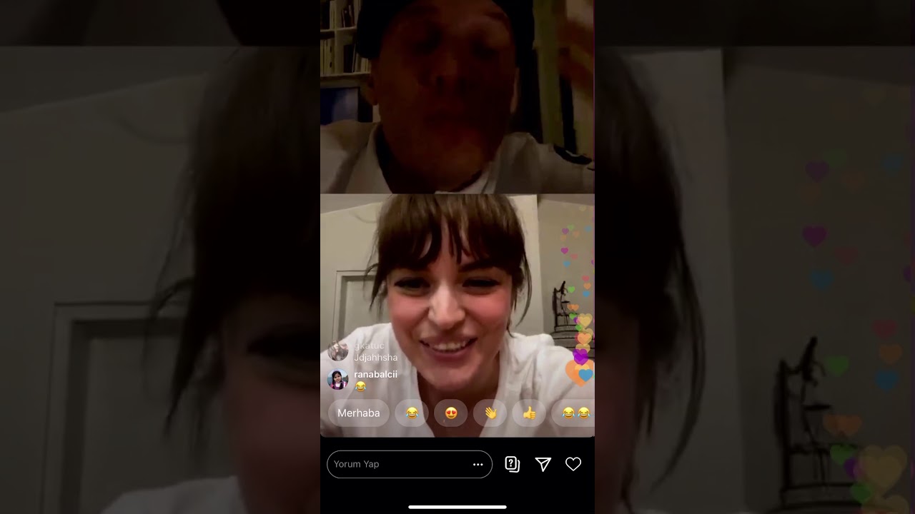 Edis İle Ezgi Mola’dan Bol Kahkahalı Canlı Yayın