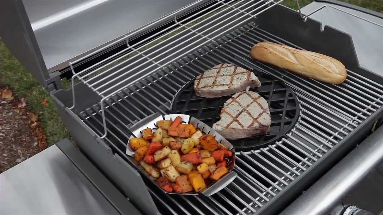 Weber Original&trade; Gourmet BBQ System&trade;