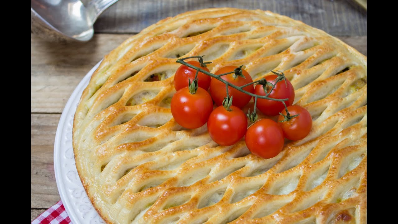 فطيرة مشبكة بالدجاج و الخضر Empanada poulet légumes