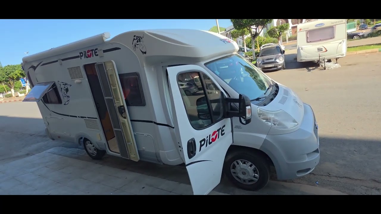 10 دجنبر كوبنغ كار فياط دوكاطو  camping-car fiat ducato 2008 60klm trop propre 