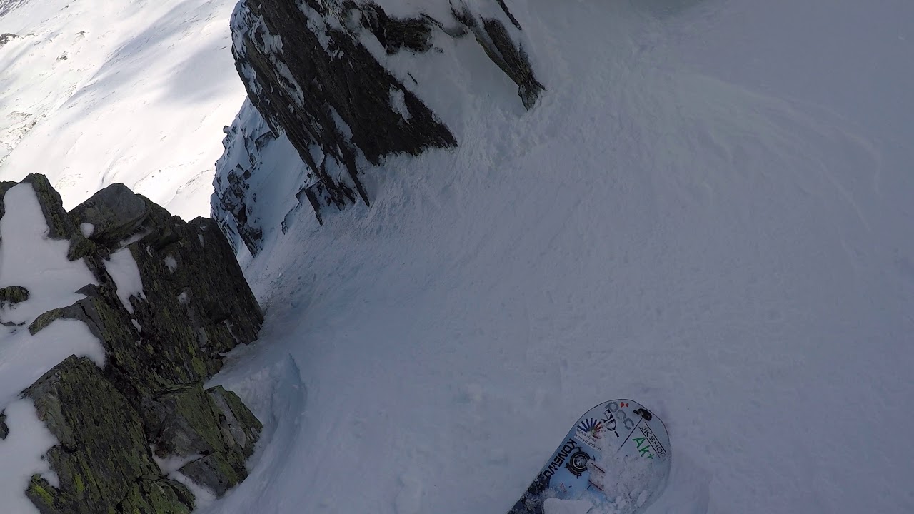 Bitihorn South couloir solo April 2018