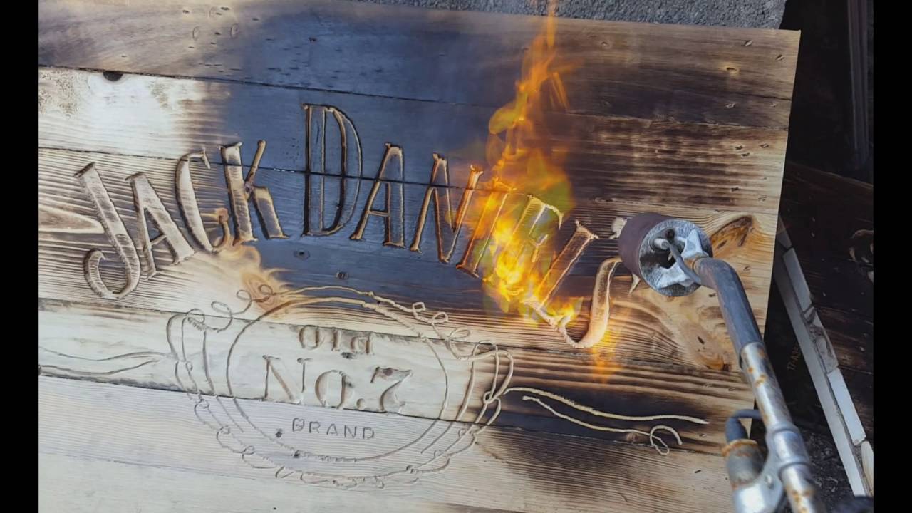 How to Make a Drinks Cabinet out of FREE Pallets Jack Daniels Wall Sign