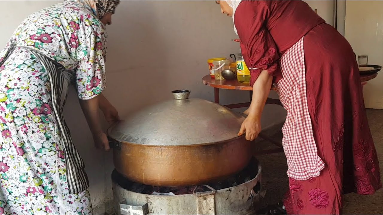 اكتشفوا اسرااااار اشهر الاطباق المغربية الخاصة بالمناسبات من يد طباخة محترفة (حلقة 3)