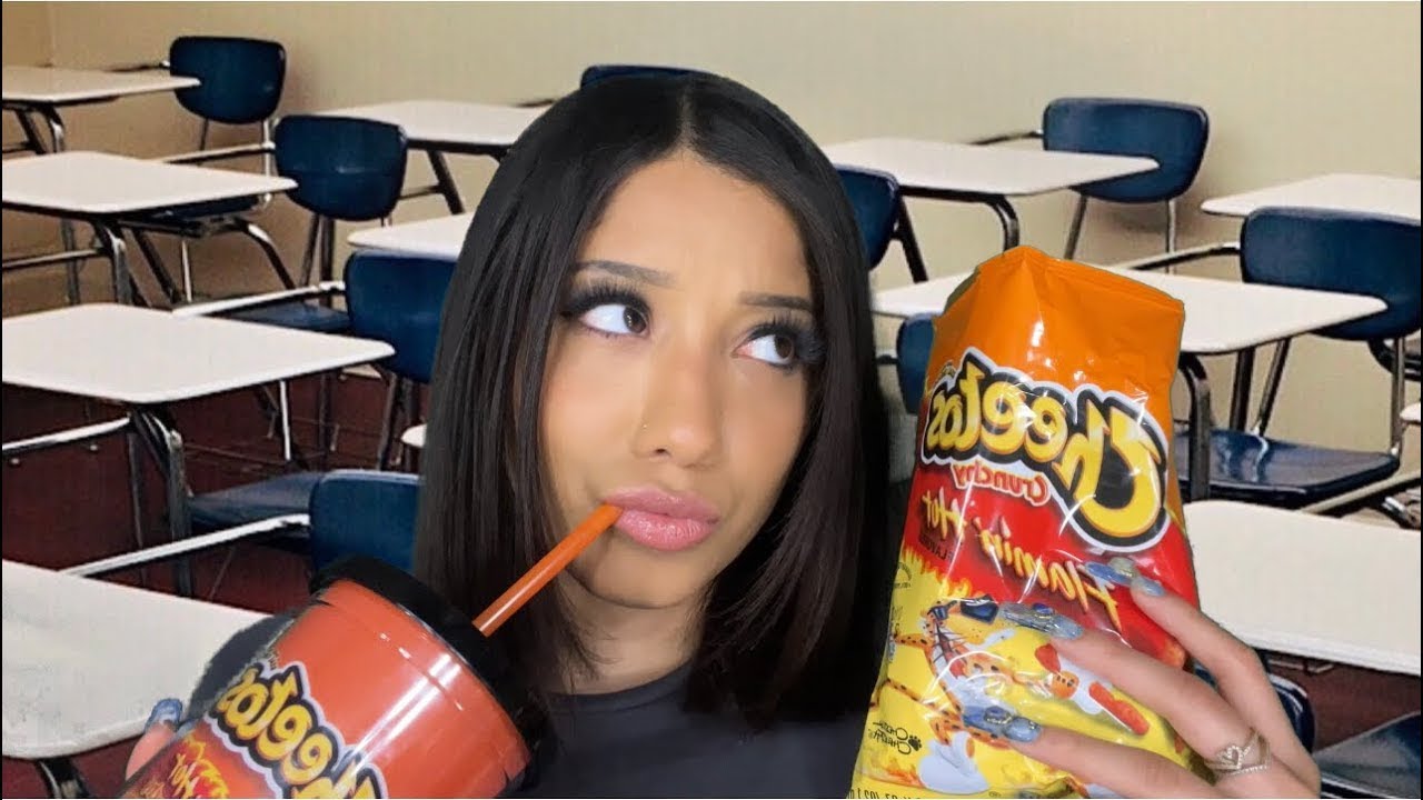 ASMR| POV: Ты сидишь рядом с девушкой Hot Cheeto, часть 2 🔥🌶💁🏻‍♀️ (Агрессивная ролевая игра ASMR)