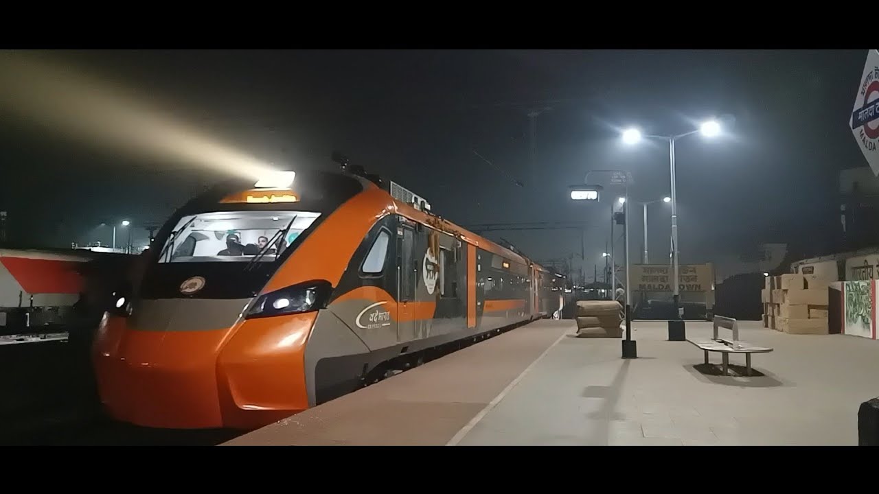 🧡🔋Inaugural Run of INDIA'S FIRST VANDE BHARAT SLEEPER EXPRESS from Kamakhya to Howrah VB SL Express