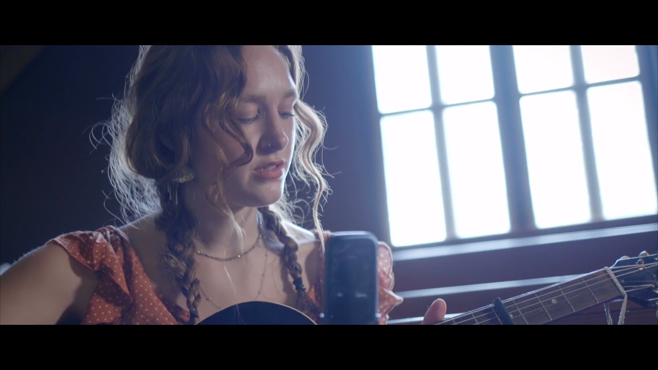 Bella White - Just Like Leaving (Acoustic Live)