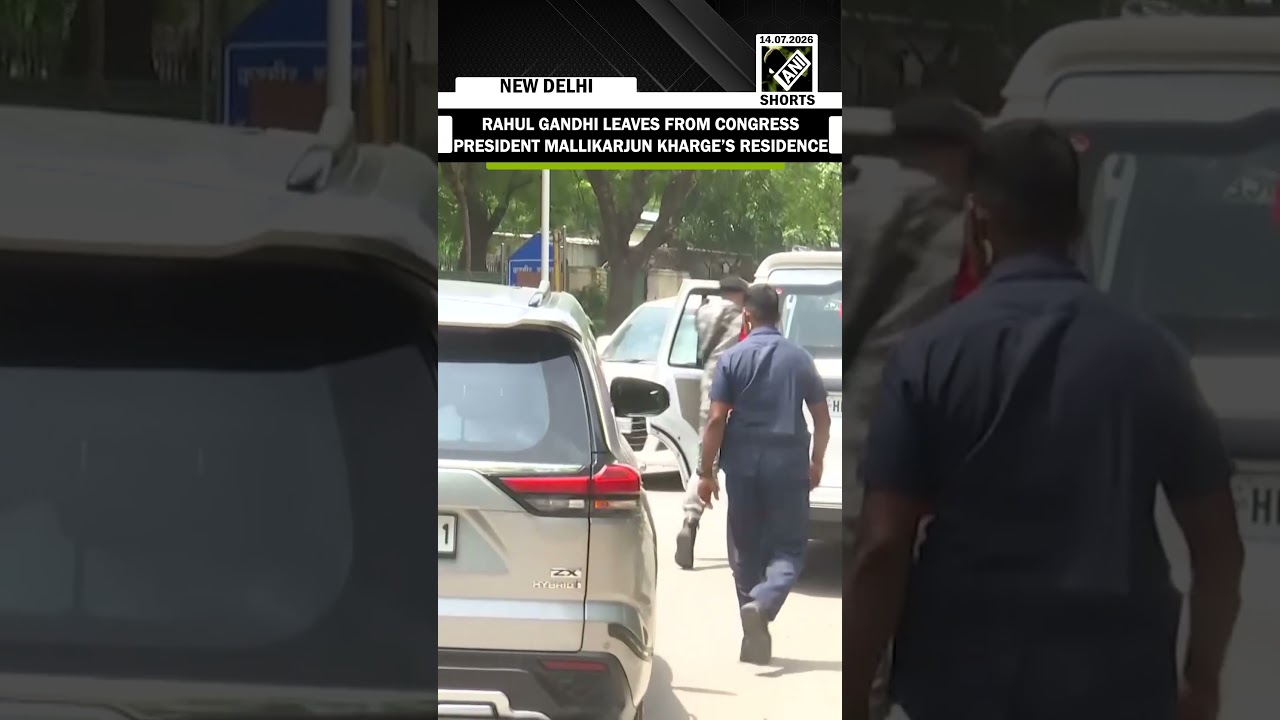 Lok Sabha LoP Rahul Gandhi leaves from Congress President Mallikarjun Kharge&rsquo;s residence