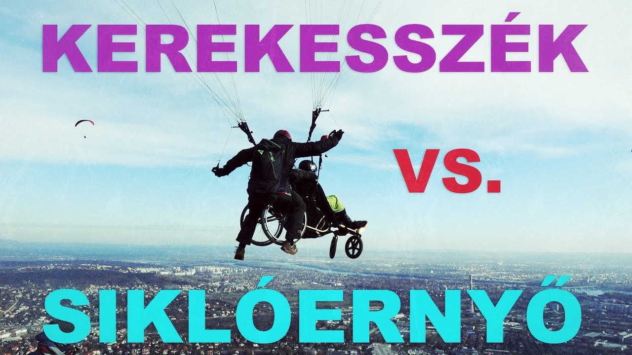 Kerekesszékes embereket reptetnek siklóernyővel