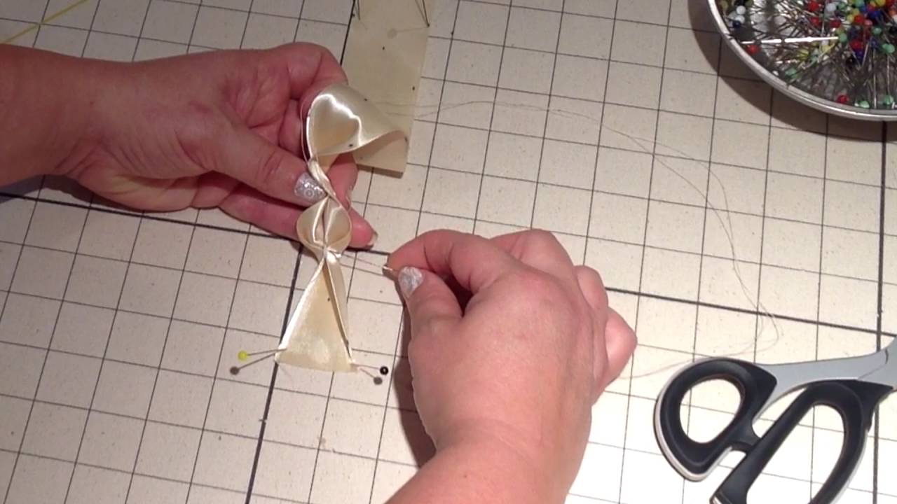 Method Share - TEAR-DROP RIBBON EMBELLISHMENT